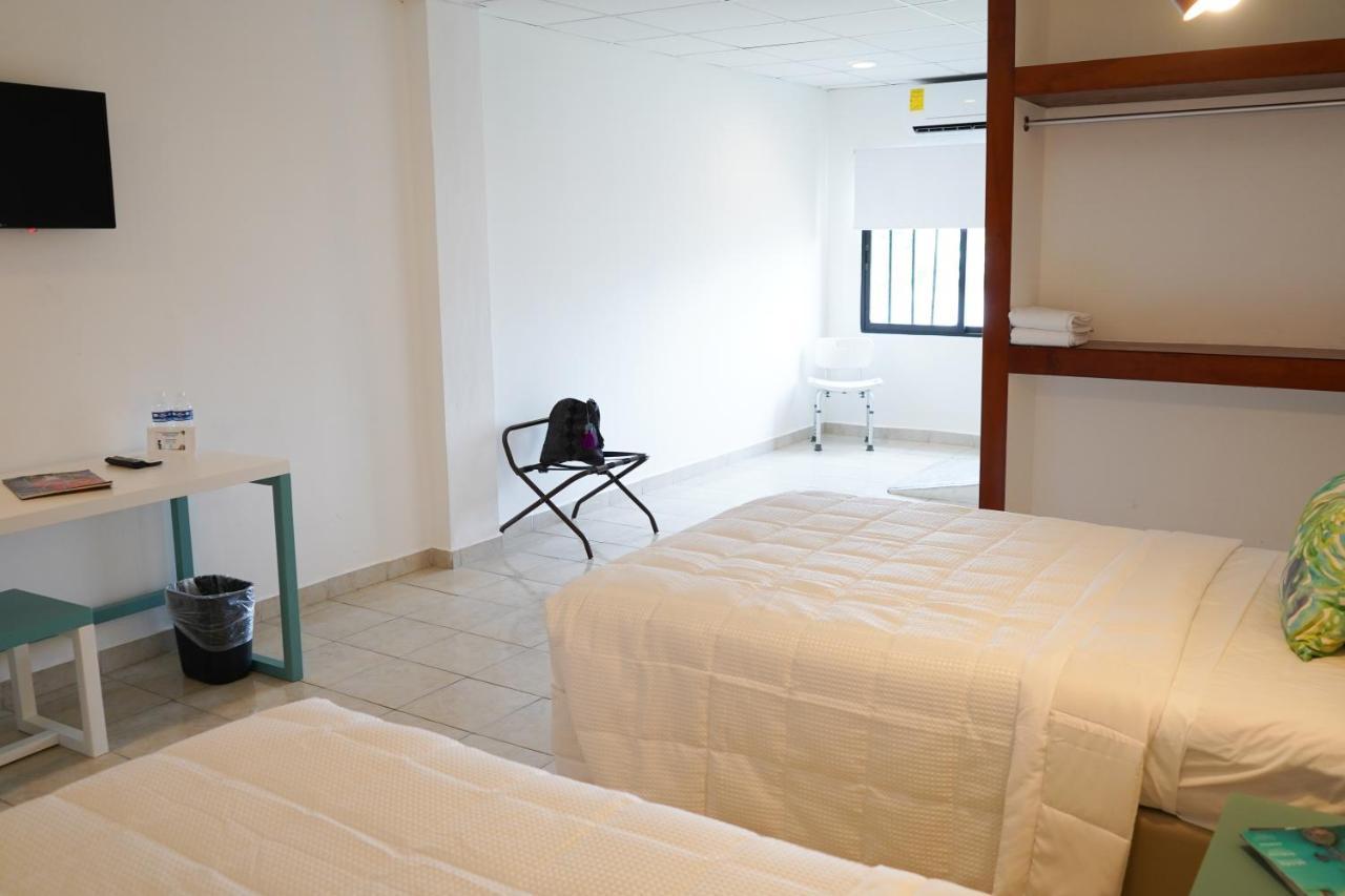 Hotel & Suites Arges - Centro צ'טומאל מראה חיצוני תמונה