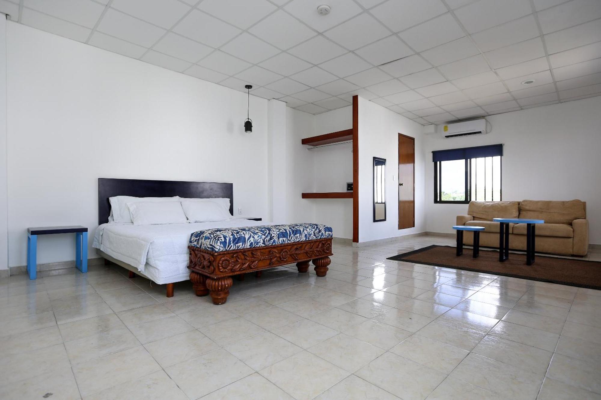Hotel & Suites Arges - Centro צ'טומאל מראה חיצוני תמונה