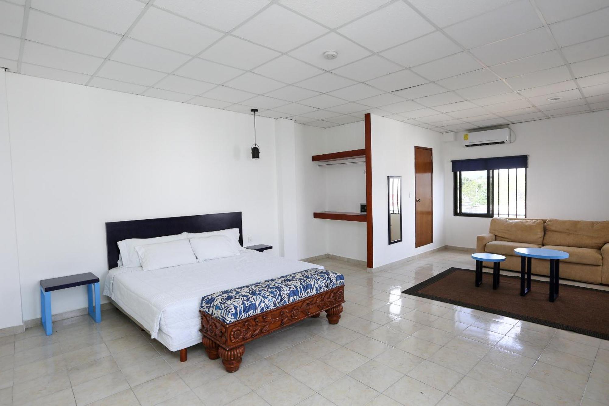 Hotel & Suites Arges - Centro צ'טומאל מראה חיצוני תמונה