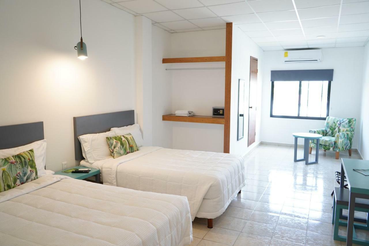 Hotel & Suites Arges - Centro צ'טומאל מראה חיצוני תמונה